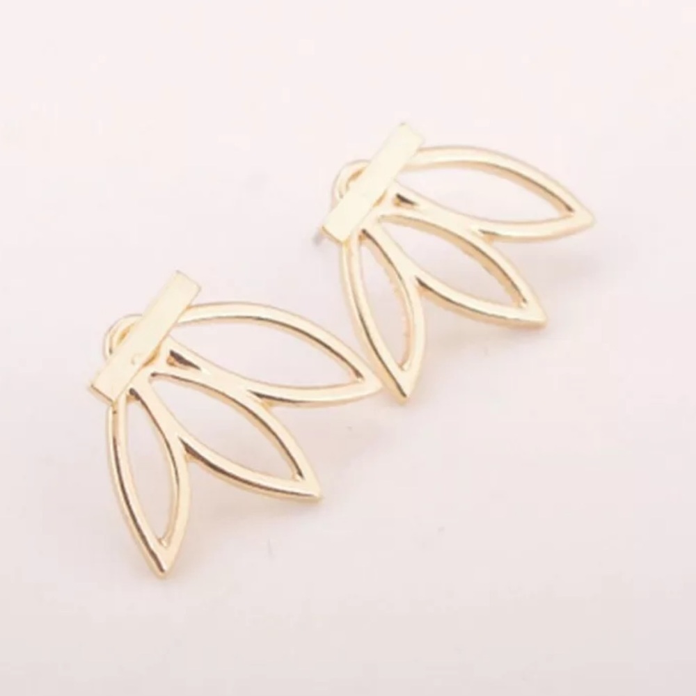 New Gold Filled Lotus Leaf Hollow Stud Earrings - Picture 3 of 3